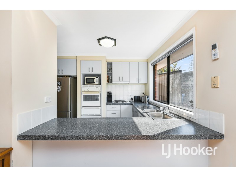 10 Dewpoint Crescent, Hampton Park VIC 3976