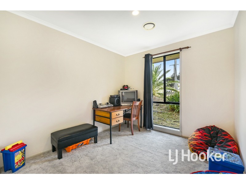 10 Dewpoint Crescent, Hampton Park VIC 3976