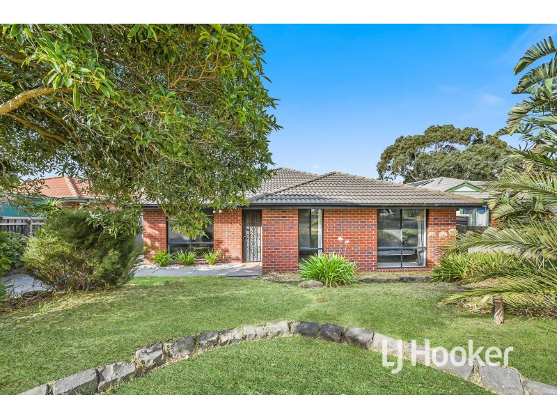 10 Dewpoint Crescent, Hampton Park VIC 3976