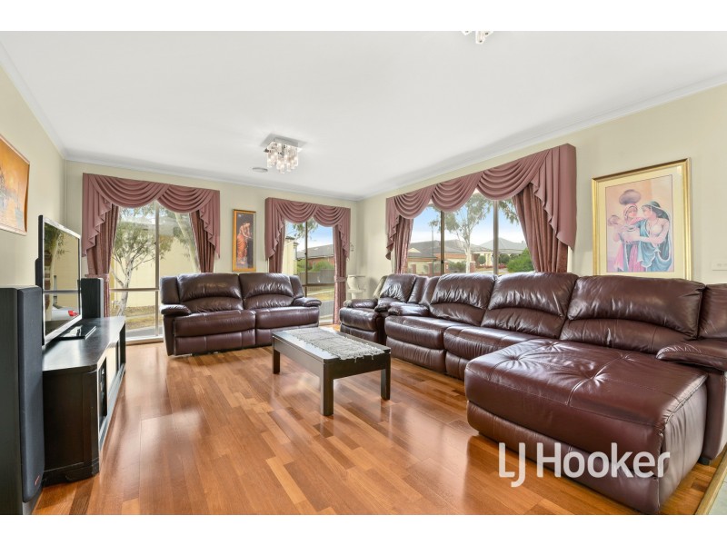 2 Fairview Avenue, Narre Warren VIC 3805