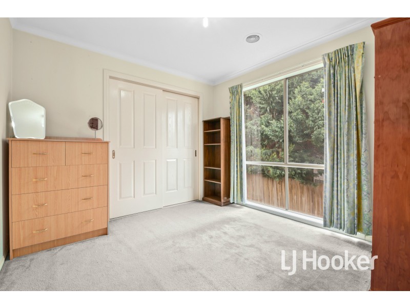 2 Fairview Avenue, Narre Warren VIC 3805