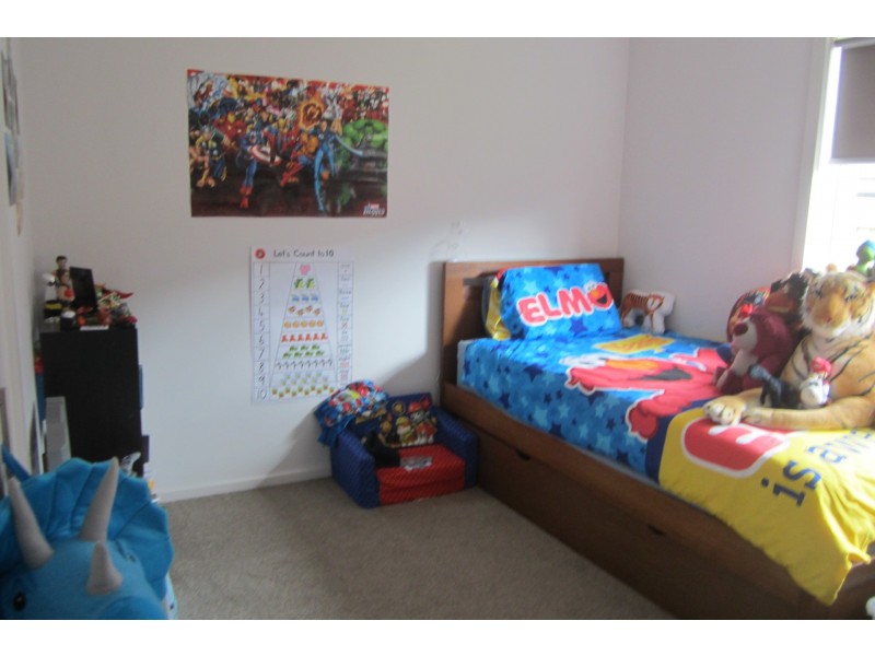 3 Dodge Terrace, Cranbourne East VIC 3977
