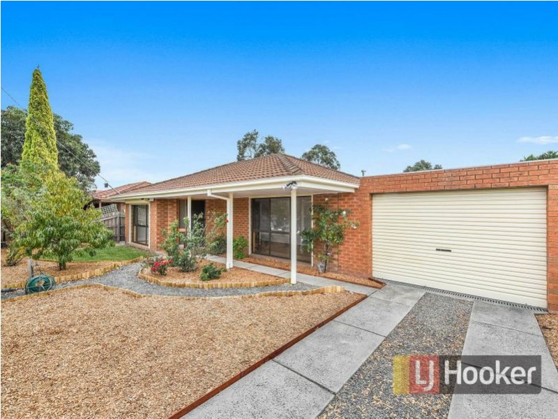 61 Coral Drive, Hampton Park VIC 3976