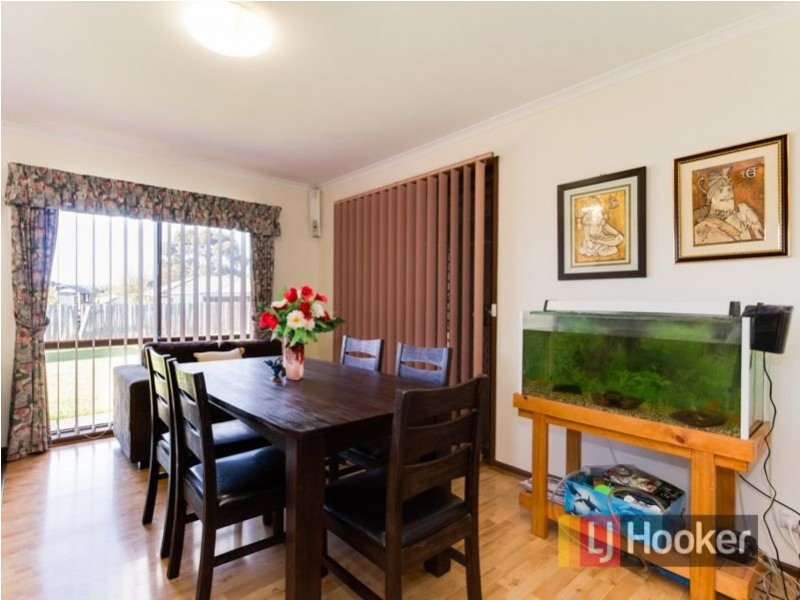 41 Edeys Run, Hampton Park VIC 3976