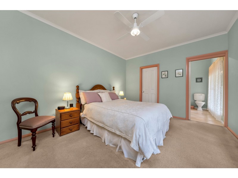 35 Collison Road, Cranbourne East VIC 3977