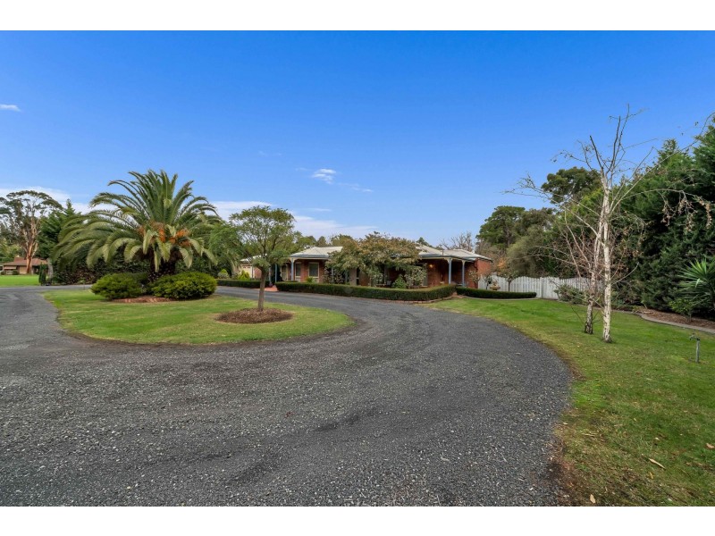 35 Collison Road, Cranbourne East VIC 3977