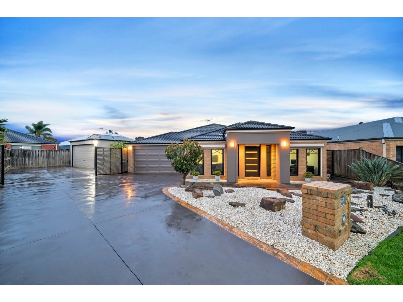 4 Bracken Place, Lyndhurst VIC 3975