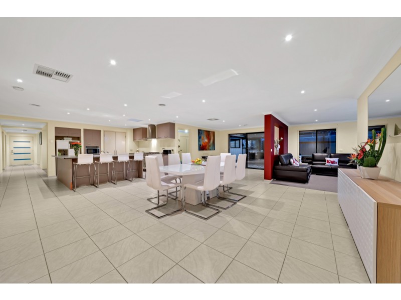 4 Bracken Place, Lyndhurst VIC 3975