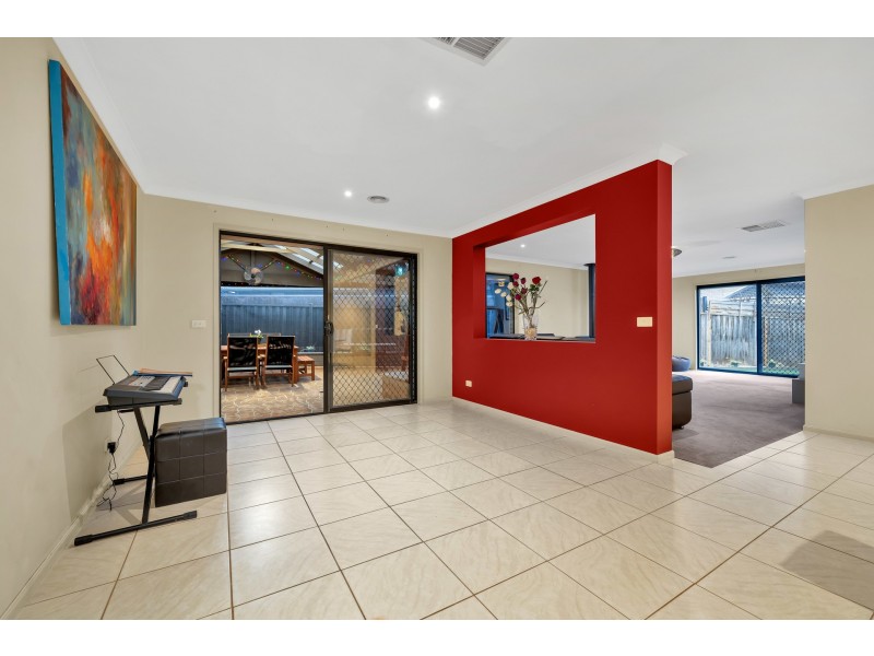 4 Bracken Place, Lyndhurst VIC 3975