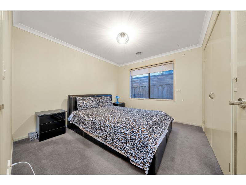 4 Bracken Place, Lyndhurst VIC 3975