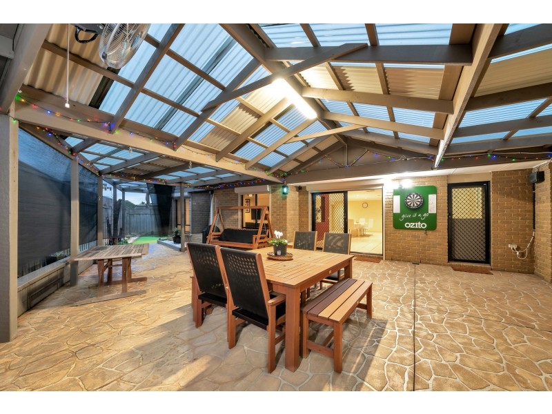 4 Bracken Place, Lyndhurst VIC 3975