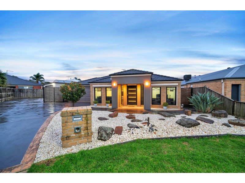 4 Bracken Place, Lyndhurst VIC 3975