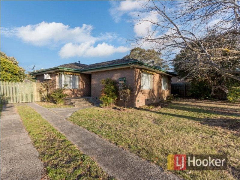 12 Winnima Avenue, Hampton Park VIC 3976