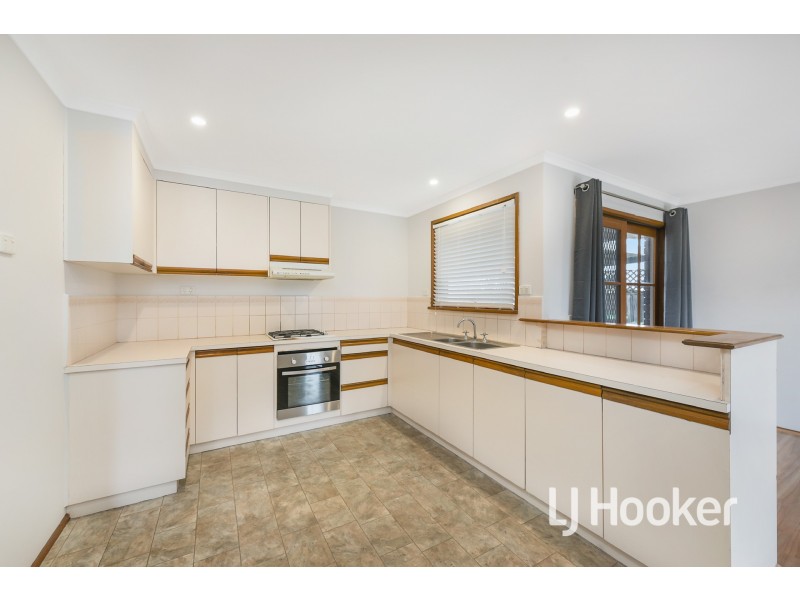 6 Plateau Crescent, Hampton Park VIC 3976