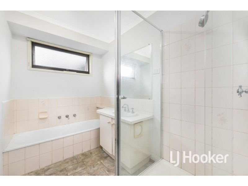 6 Plateau Crescent, Hampton Park VIC 3976