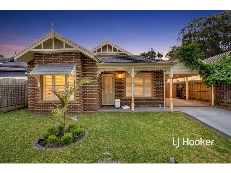 46 Henry Lawson Drive, Lynbrook VIC 3975