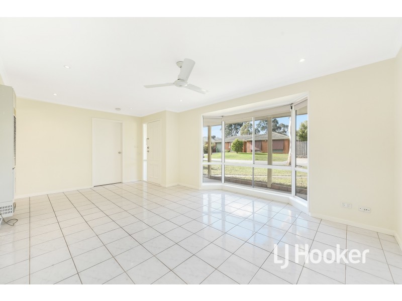 5 Belvedere Court, Hampton Park VIC 3976