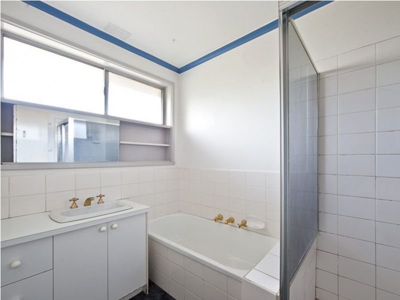 37 Winnima Avenue, Hampton Park VIC 3976