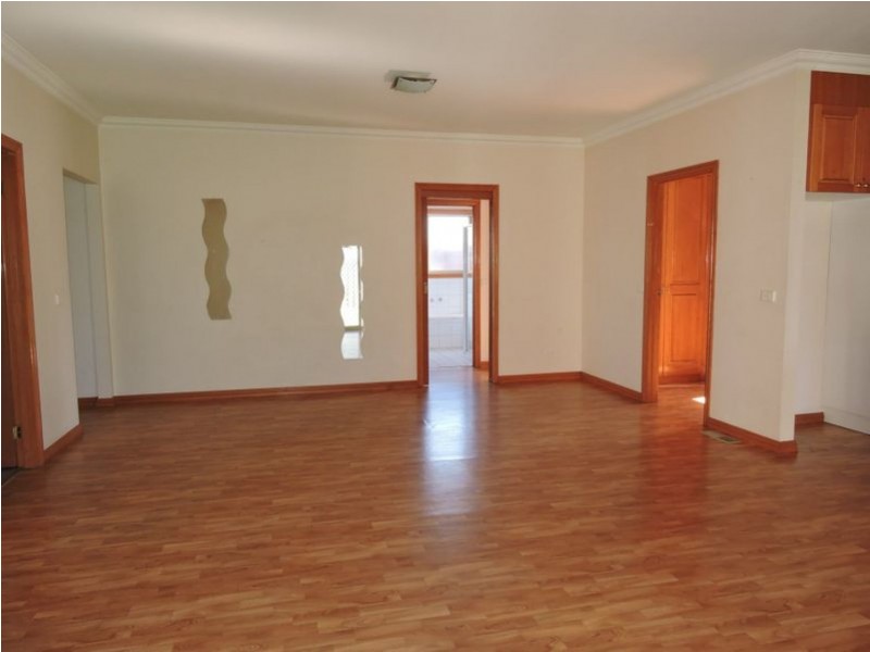 77 Aylmer Drive, Lynbrook VIC 3975