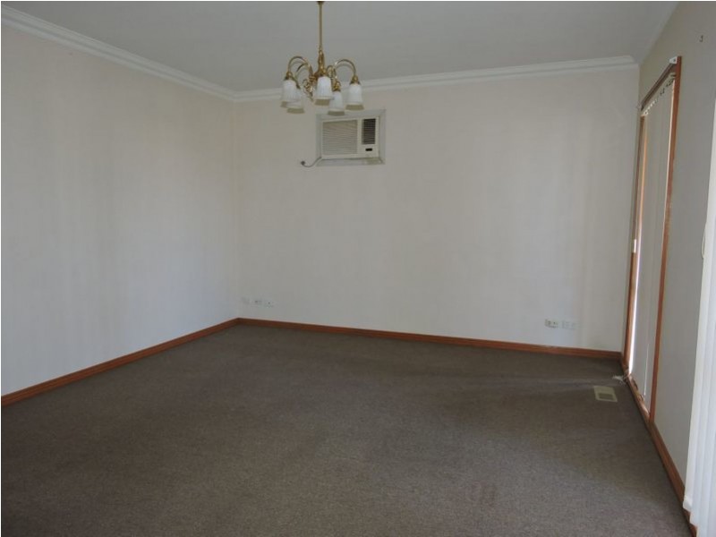 77 Aylmer Drive, Lynbrook VIC 3975