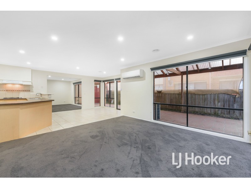 30 Central Park Way, Cranbourne West VIC 3977