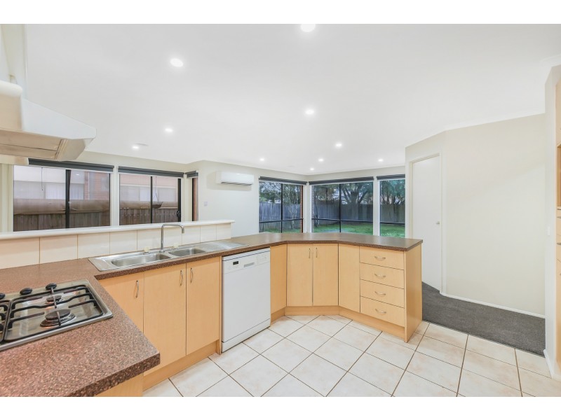 30 Central Park Way, Cranbourne West VIC 3977