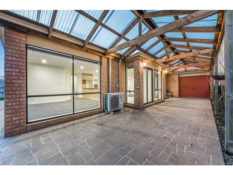 30 Central Park Way, Cranbourne West VIC 3977