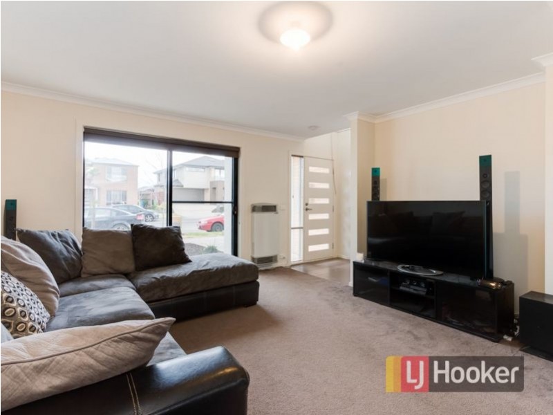 82 Green Gully Road, Clyde VIC 3978