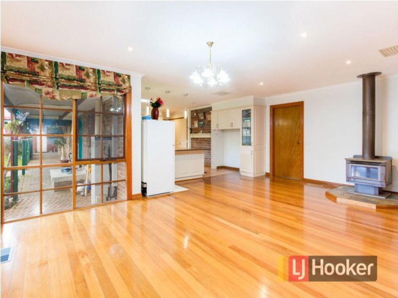 15-16 St James Court, Narre Warren VIC 3805