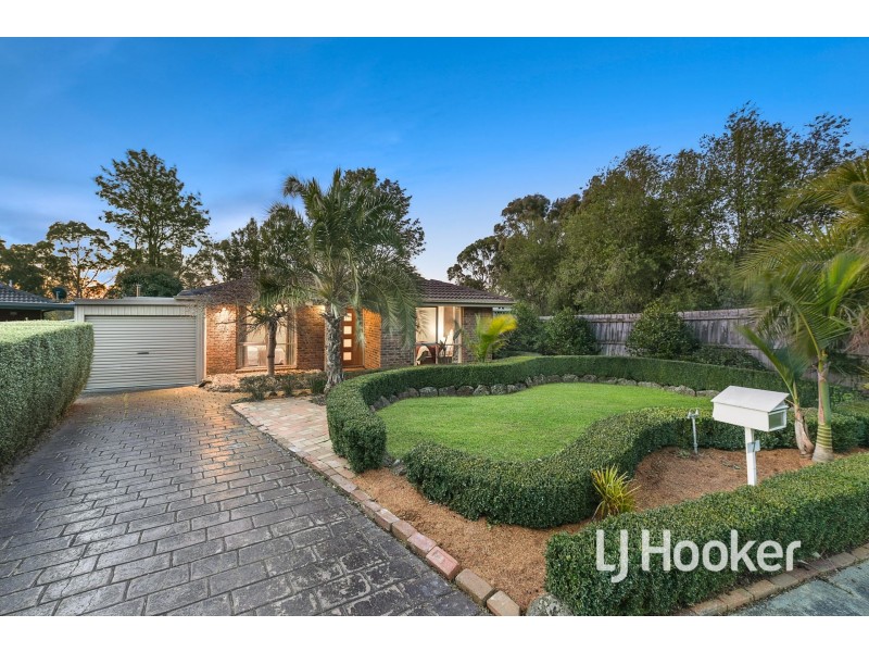 7 Ravensthorpe Crescent, Narre Warren VIC 3805
