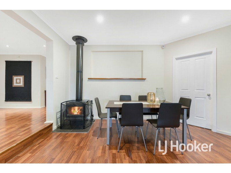7 Ravensthorpe Crescent, Narre Warren VIC 3805