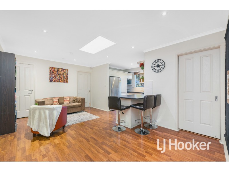 7 Ravensthorpe Crescent, Narre Warren VIC 3805