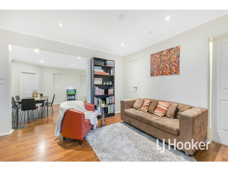 7 Ravensthorpe Crescent, Narre Warren VIC 3805
