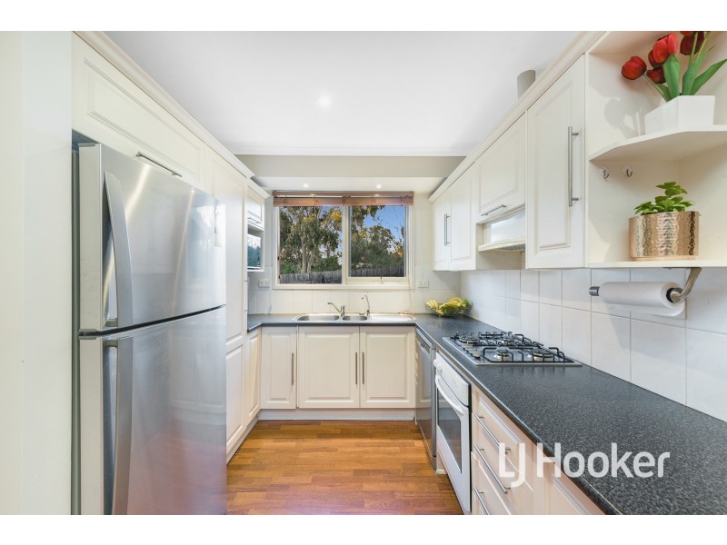 7 Ravensthorpe Crescent, Narre Warren VIC 3805