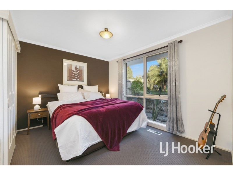 7 Ravensthorpe Crescent, Narre Warren VIC 3805