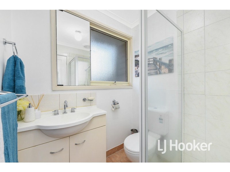 7 Ravensthorpe Crescent, Narre Warren VIC 3805