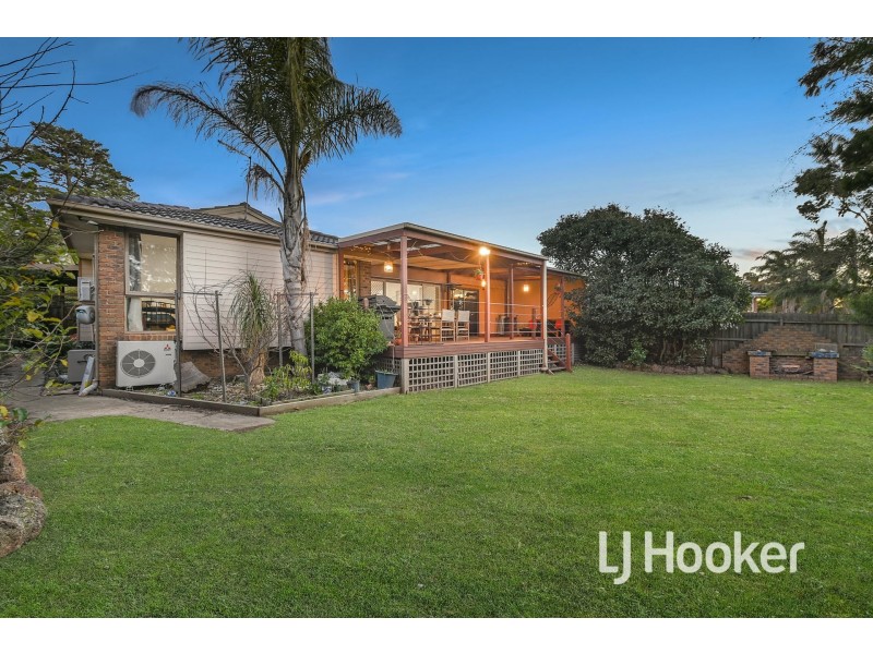 7 Ravensthorpe Crescent, Narre Warren VIC 3805