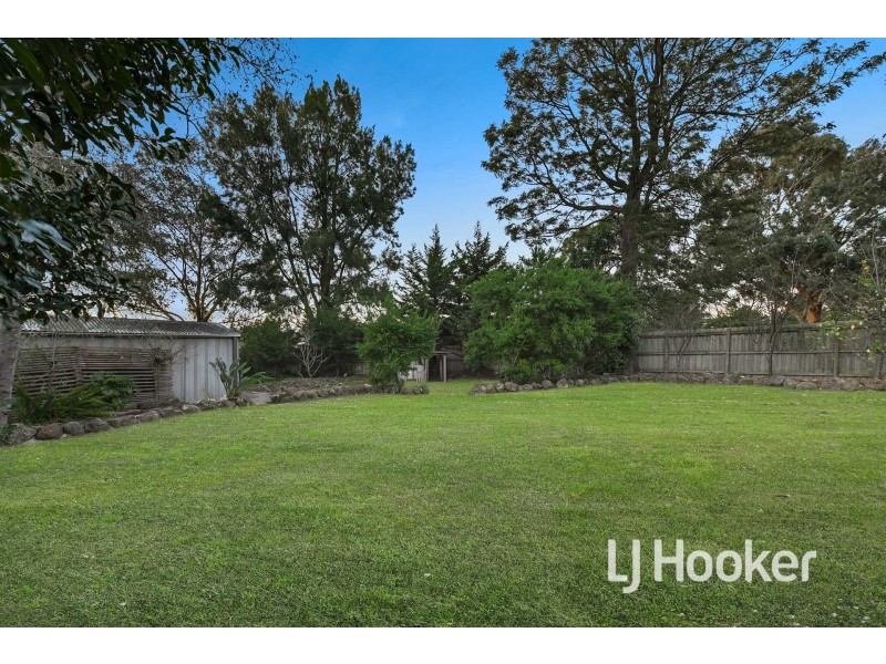 7 Ravensthorpe Crescent, Narre Warren VIC 3805