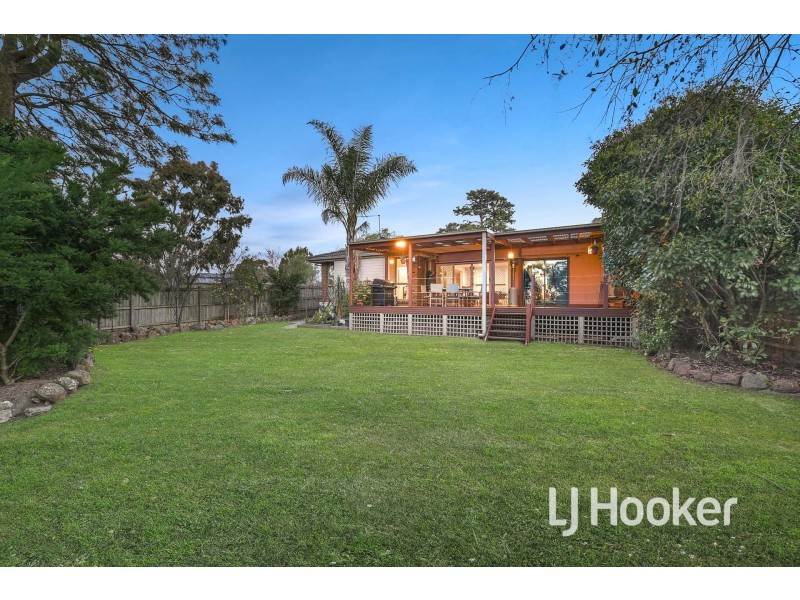 7 Ravensthorpe Crescent, Narre Warren VIC 3805
