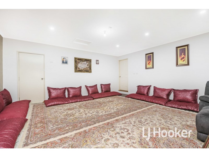 49 Tomasetti Crescent, Narre Warren VIC 3805