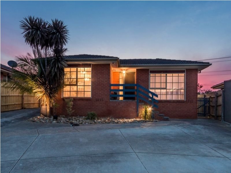 2 Bunya Place, Hampton Park VIC 3976
