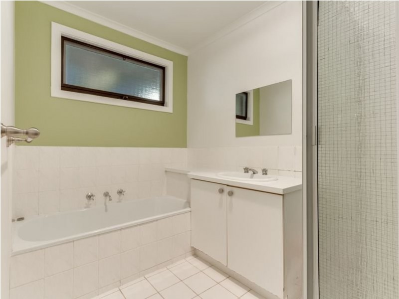 2 Bunya Place, Hampton Park VIC 3976