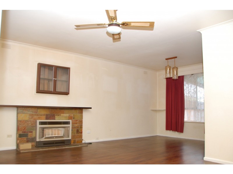 16 The Fairway, Hampton Park VIC 3976