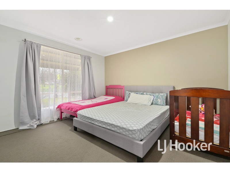 21 Tranter Square, Lynbrook VIC 3975