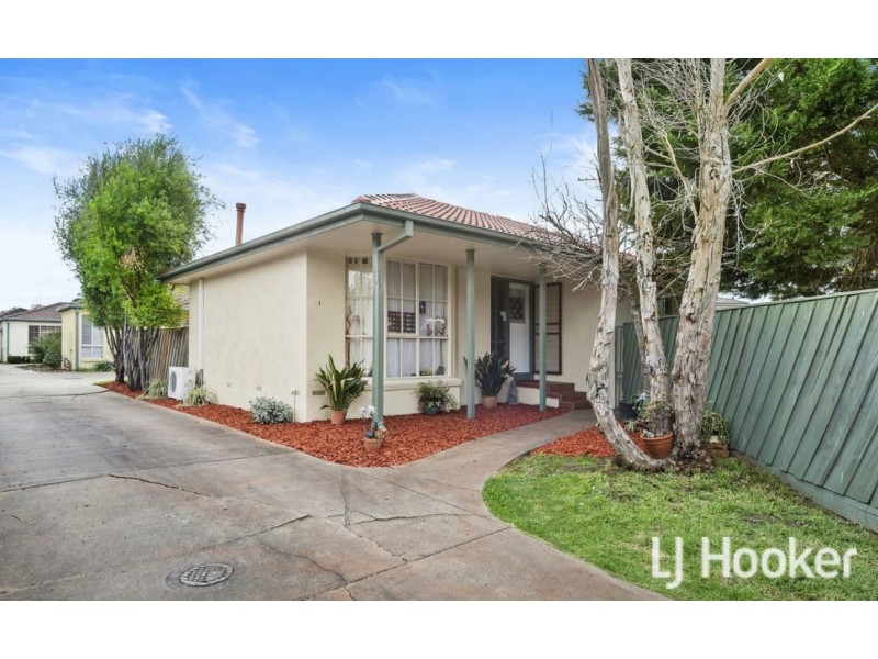 1/1 Daniher Close, Berwick VIC 3806