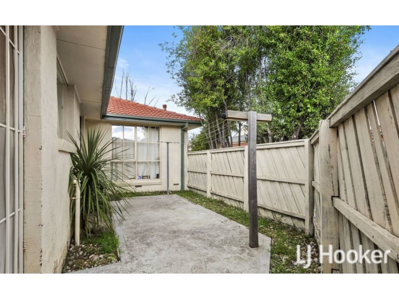 1/1 Daniher Close, Berwick VIC 3806