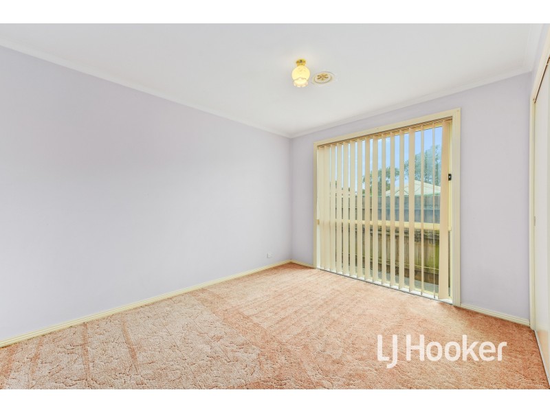6 Stream Walk, Hallam VIC 3803
