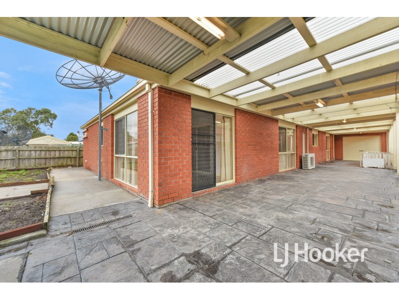 6 Stream Walk, Hallam VIC 3803