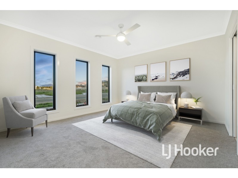 3 Camaro Drive, Cranbourne East VIC 3977