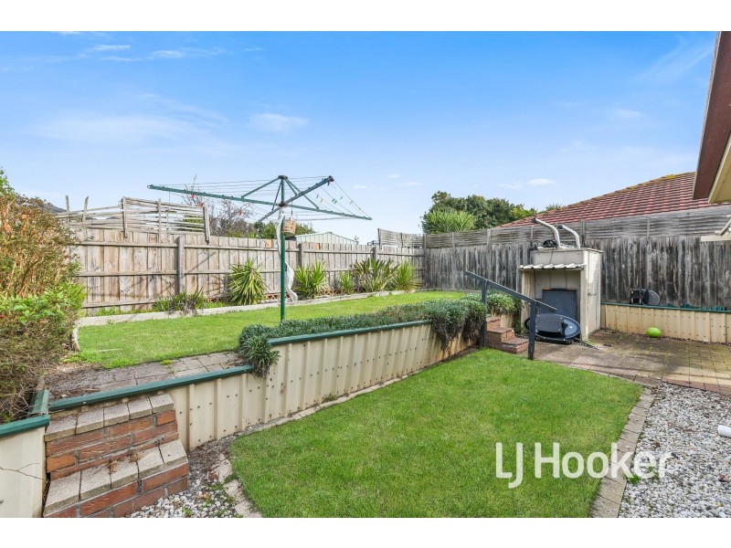 2 Dusk Court, Hampton Park VIC 3976